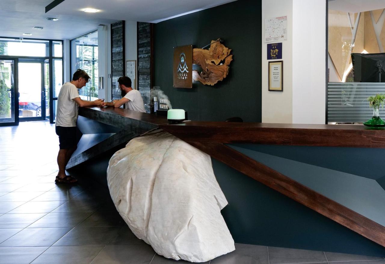 בנסקו Local Stay Hotel, BW Signature Collection מראה חיצוני תמונה
