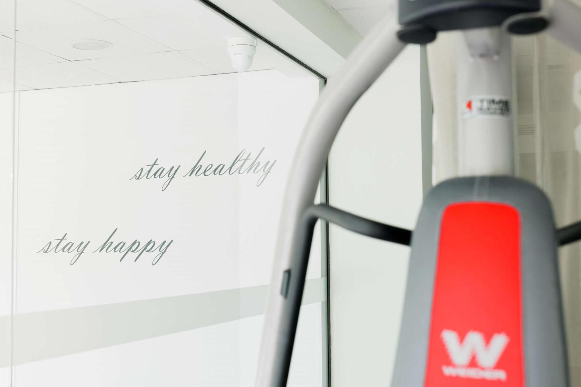 בנסקו Local Stay Hotel, BW Signature Collection מראה חיצוני תמונה