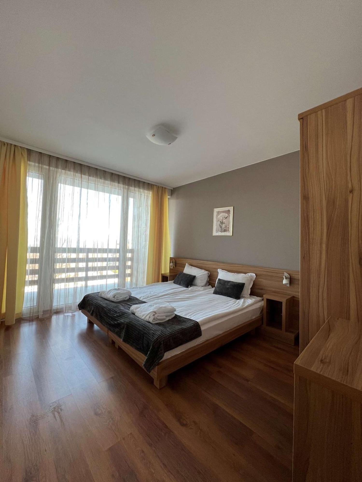 בנסקו Local Stay Hotel, BW Signature Collection מראה חיצוני תמונה