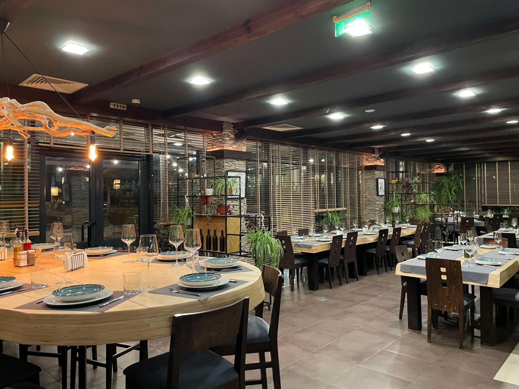 בנסקו Local Stay Hotel, BW Signature Collection מראה חיצוני תמונה