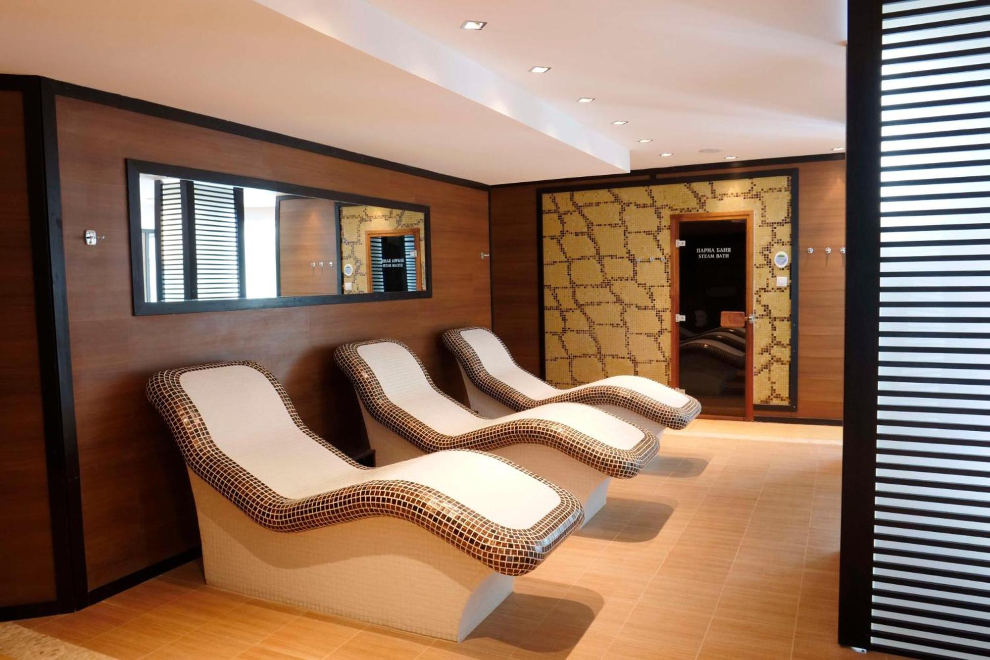 בנסקו Local Stay Hotel, BW Signature Collection מראה חיצוני תמונה