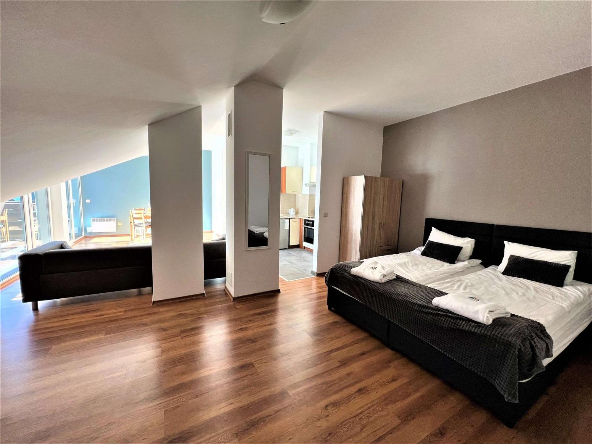 בנסקו Local Stay Hotel, BW Signature Collection מראה חיצוני תמונה